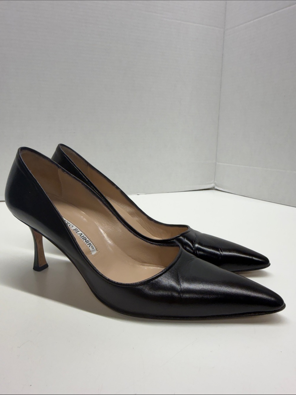 Manolo Blahnik Black Leather Pointed Toe Pumps
